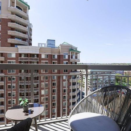 Bright Apartment Walk To Ballston Metro Арлінгтон Екстер'єр фото