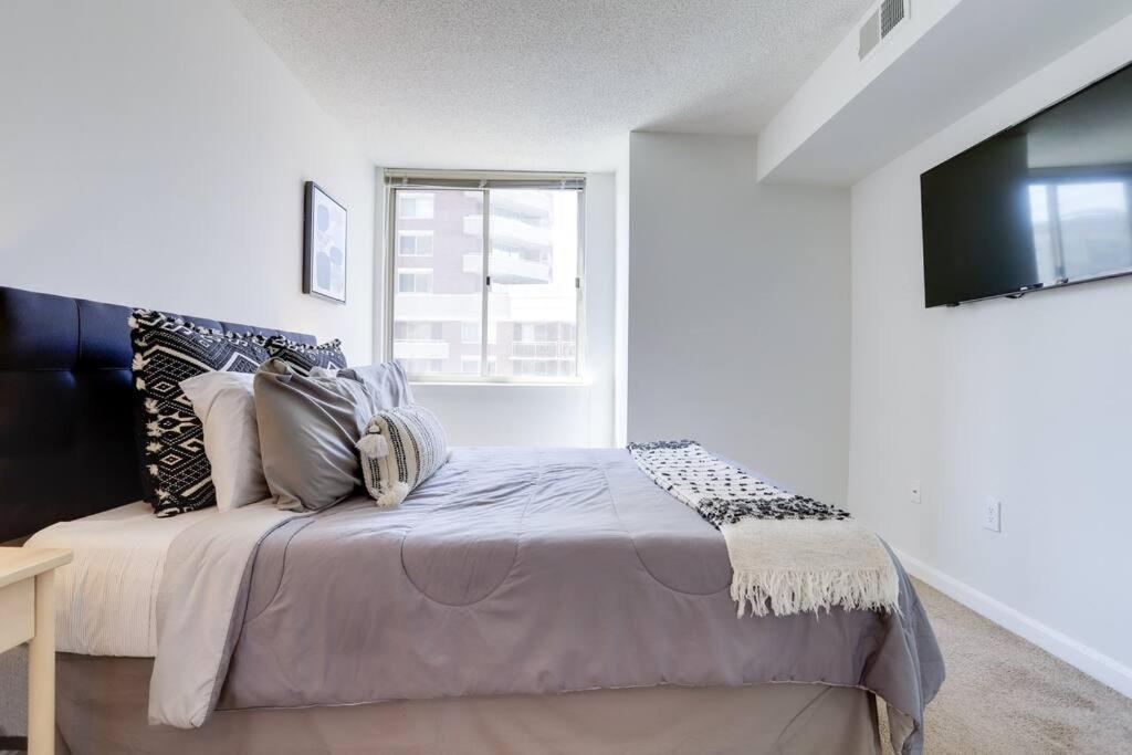 Bright Apartment Walk To Ballston Metro Арлінгтон Екстер'єр фото