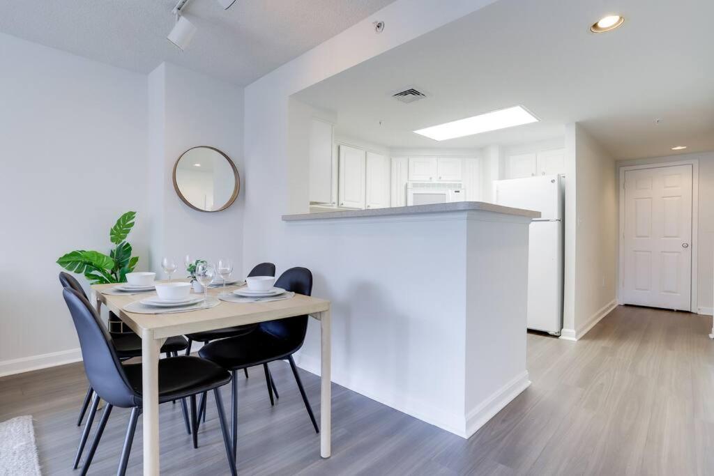 Bright Apartment Walk To Ballston Metro Арлінгтон Екстер'єр фото