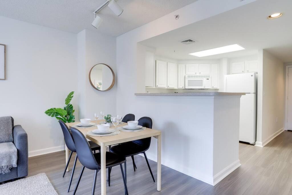 Bright Apartment Walk To Ballston Metro Арлінгтон Екстер'єр фото