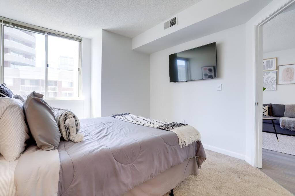 Bright Apartment Walk To Ballston Metro Арлінгтон Екстер'єр фото