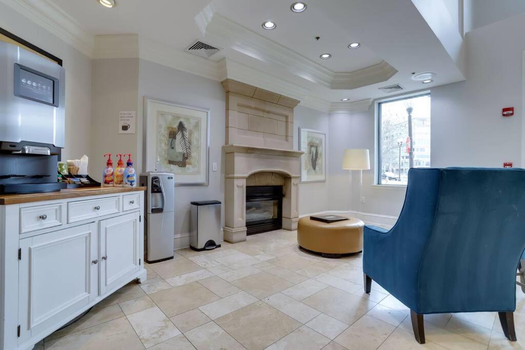 Bright Apartment Walk To Ballston Metro Арлінгтон Екстер'єр фото