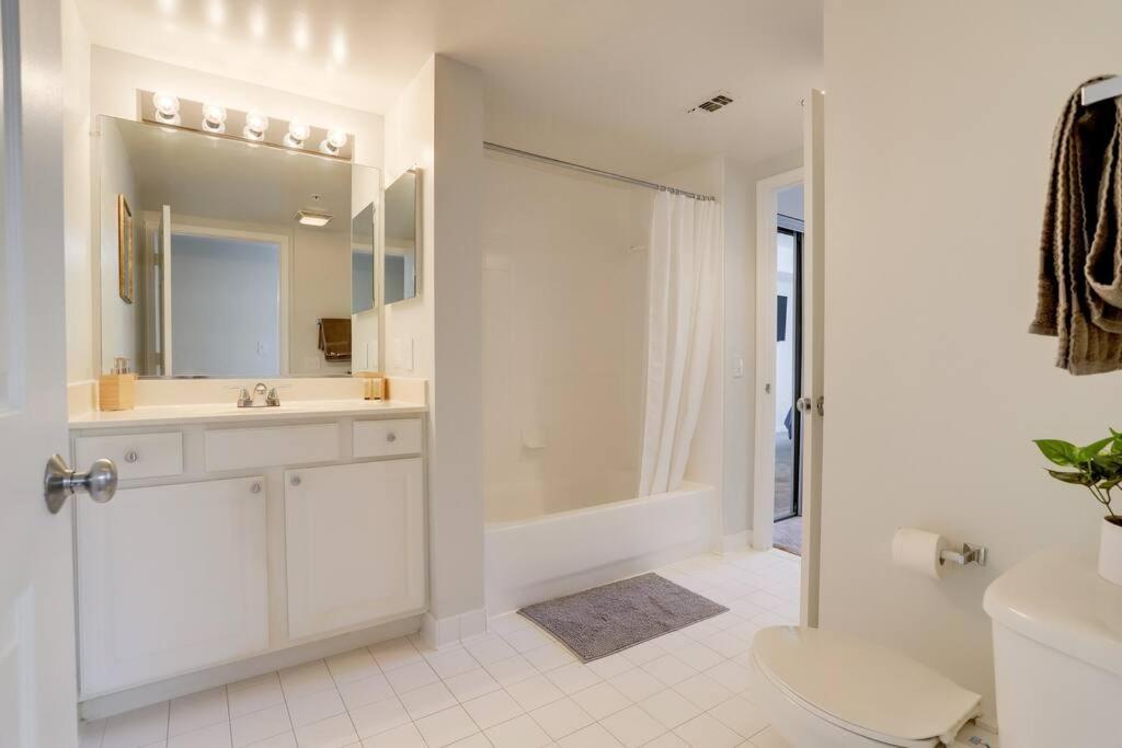 Bright Apartment Walk To Ballston Metro Арлінгтон Екстер'єр фото